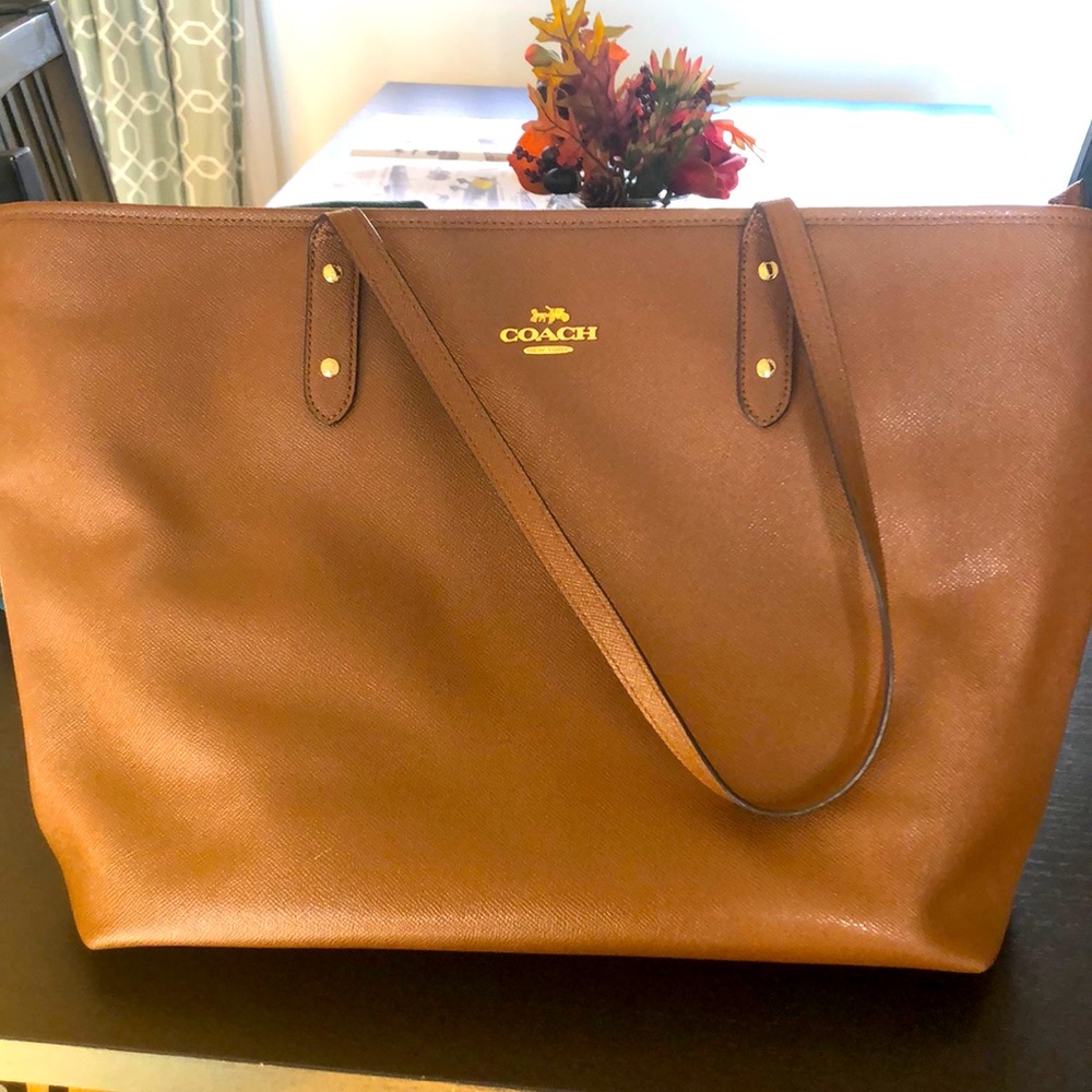Coach City Tote Saddle